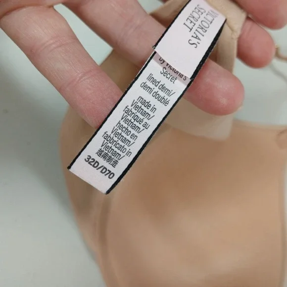 Bundle Victoria's Secret Bras Women 32D Black Nude White Demi T Shirt Bras - Picture 6 of 16